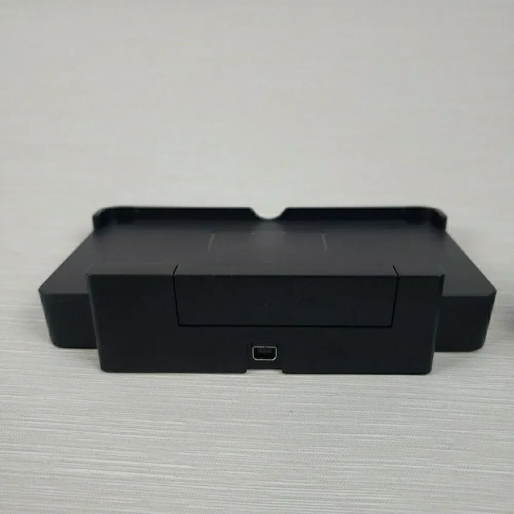 Nintendo 3DS Car Charging Cradle Docking Station Black CTR-007 4.6V 900mA